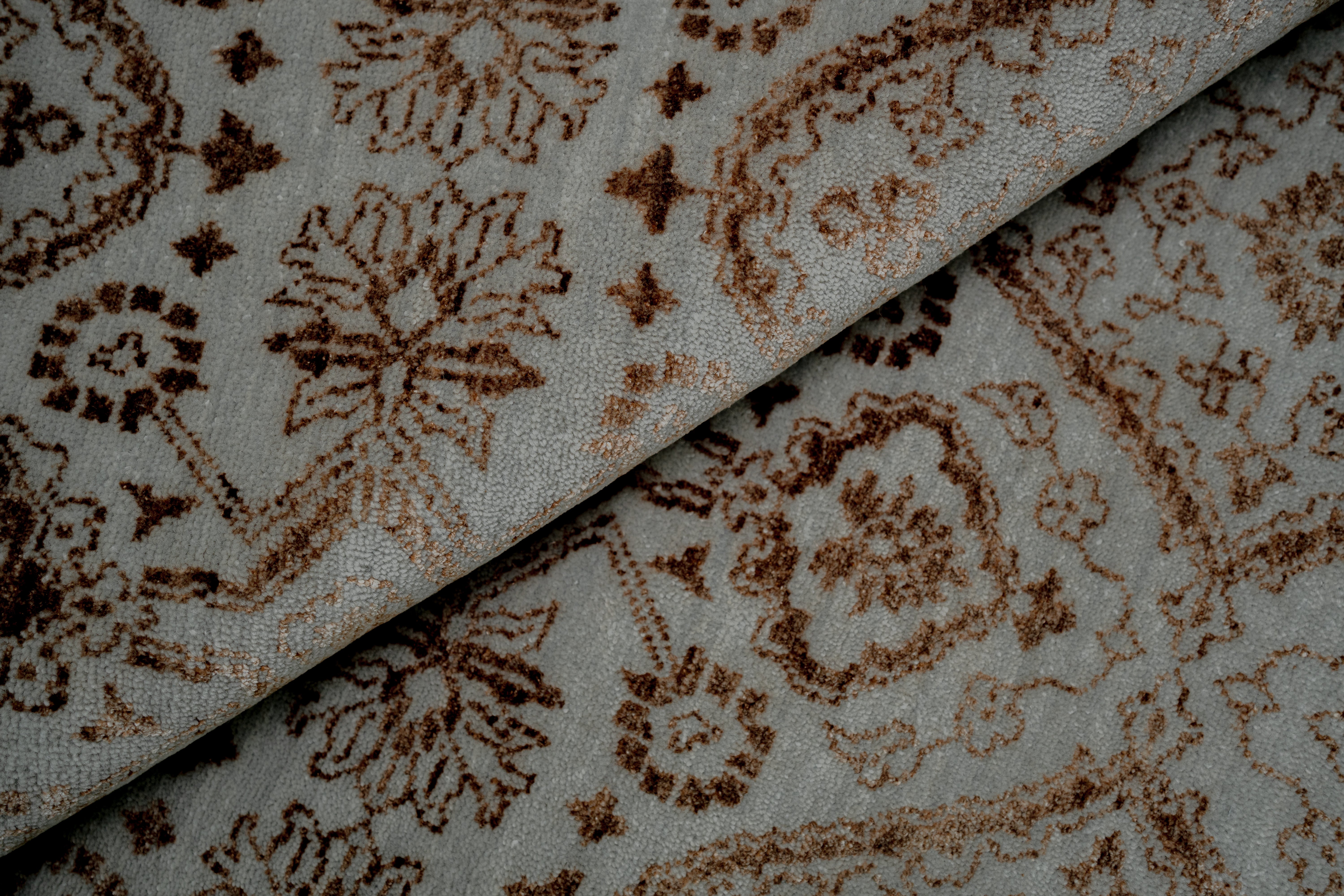 Handknotted Modern Carpet DIA- 1698